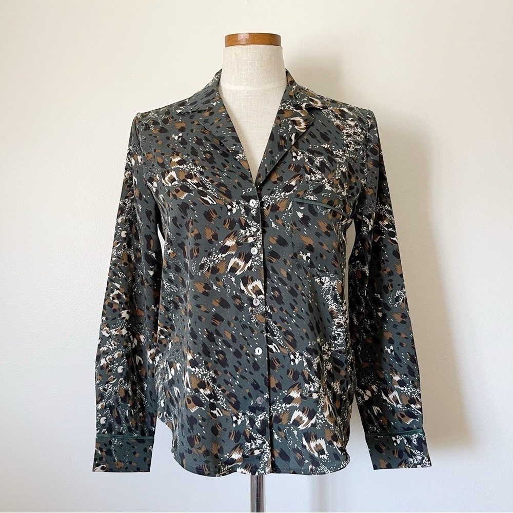 Anthropologie Heartloom Green button down shirt size XS preowned